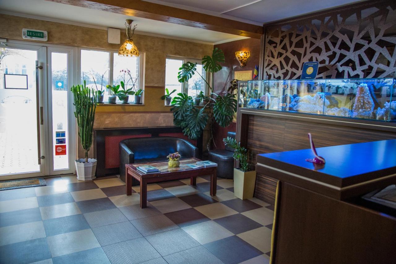 Motel Davios Târgu Jiu Exterior foto